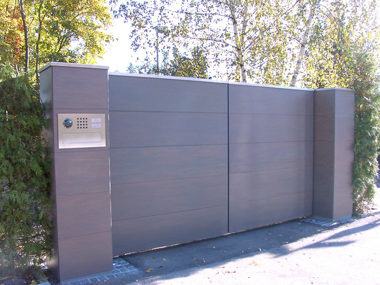 RUKU-Hoftor_Holzverkleidung_A327