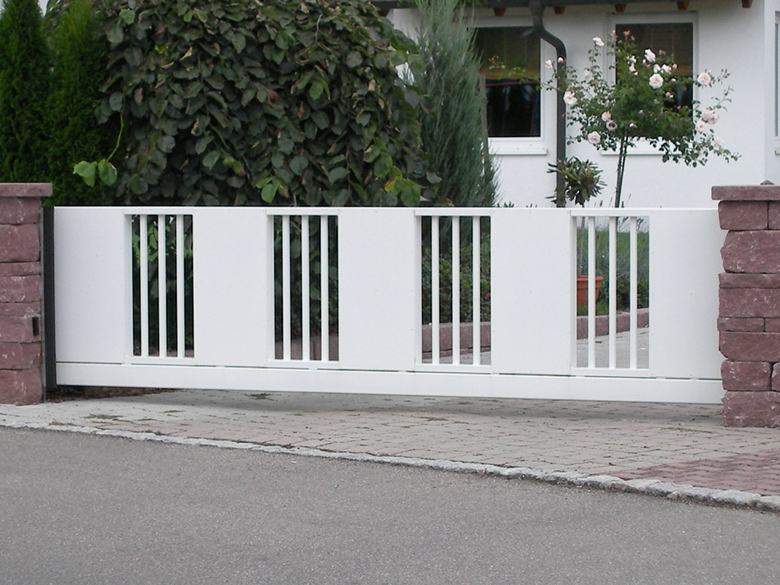 RUKU-Hoftor_Aluminiumverkleidung_A211